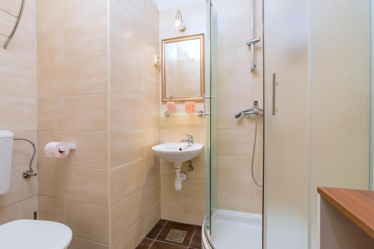 Original Palace Stone Walls Appartement