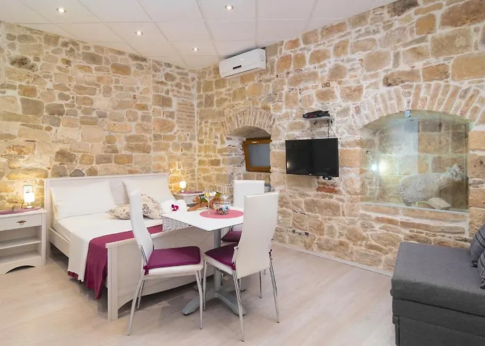 Original Split Palace Stone Walls